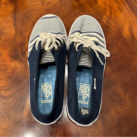 Vans Navy Blue and White Stripe Sneakers size 7 - Picture 3 of 8
